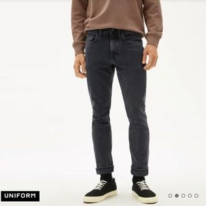 EVERLANE Men’s The Slim 4-Way Stretch Organic Jean in Washed Black